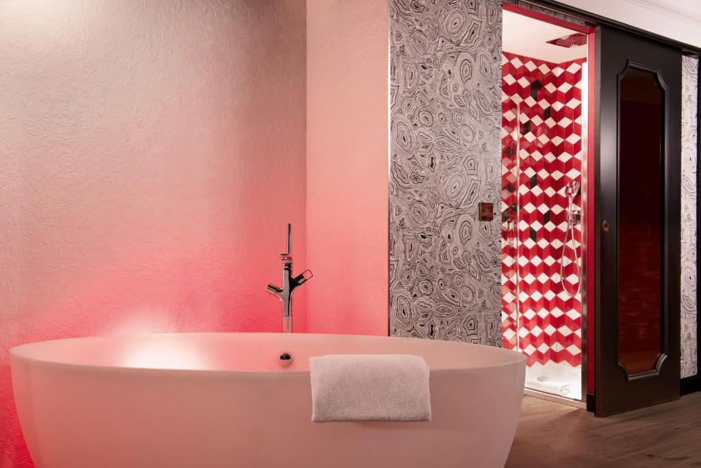 Idol Hotel - Resim 44