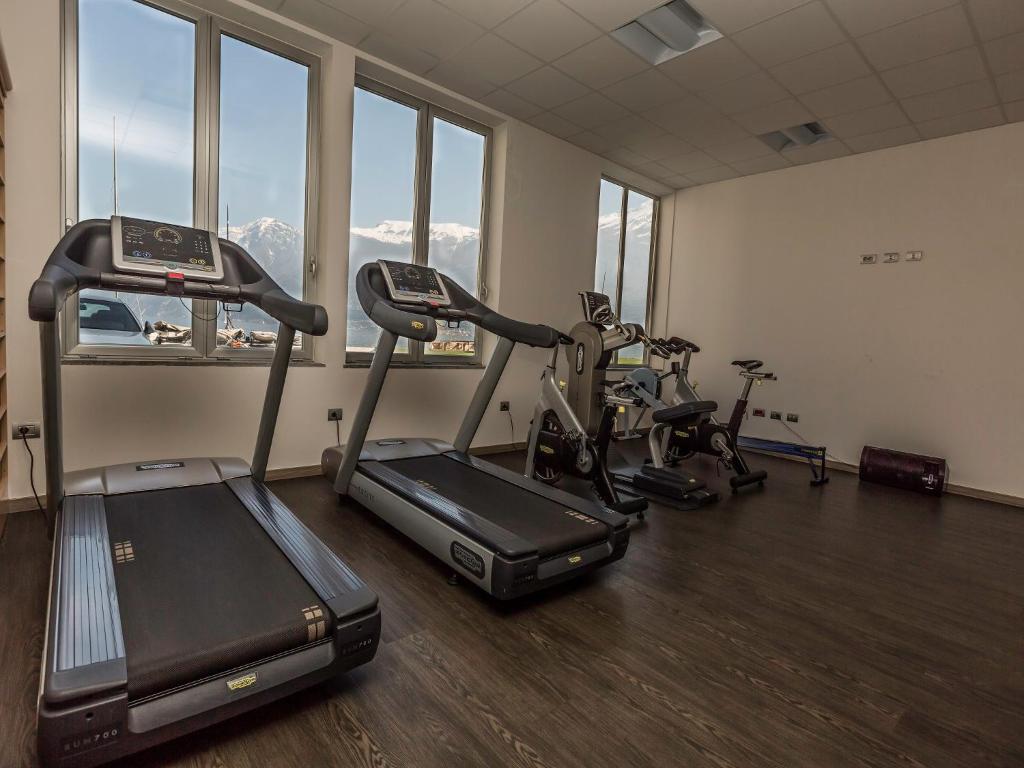 Fitness centrum a/nebo fitness zařízení v ubytování Campione Univela Rooms & Beds - Private Beach