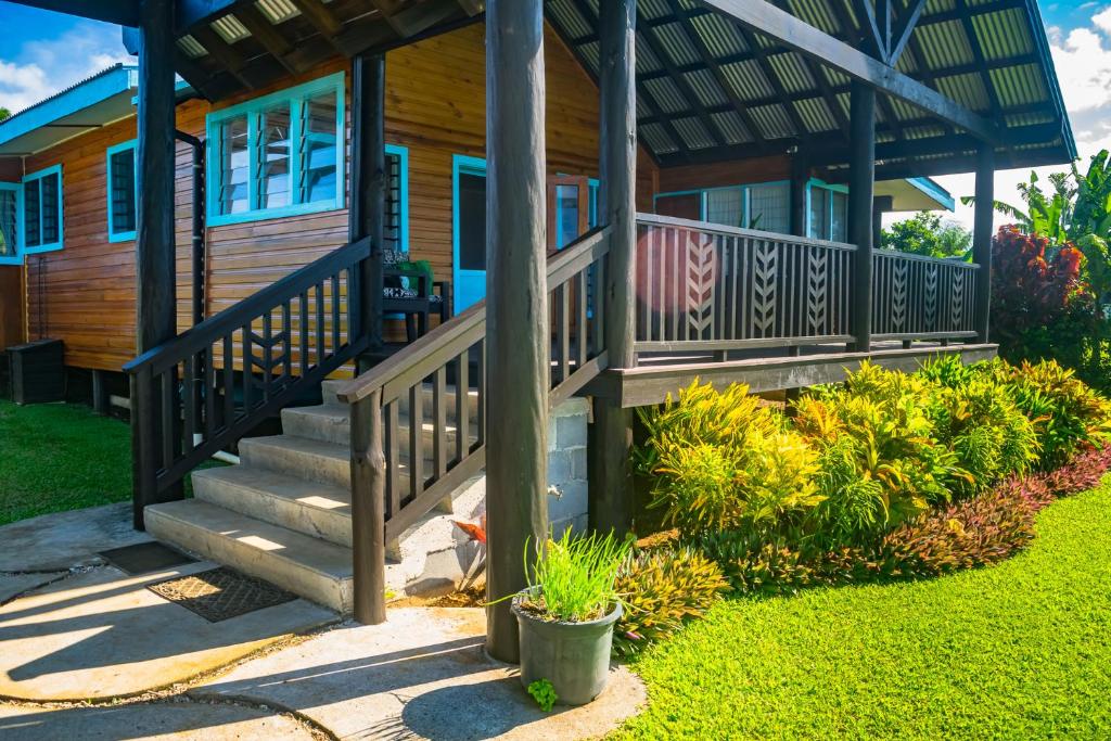 Zahrada ubytování Raintree Gardens - 1 Acre, Ocean Views, Steps from beach