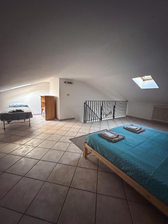 Postel nebo postele na pokoji v ubytování Dullos' House