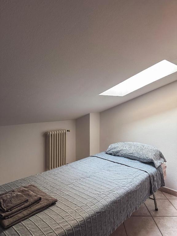 Postel nebo postele na pokoji v ubytování Dullos' House