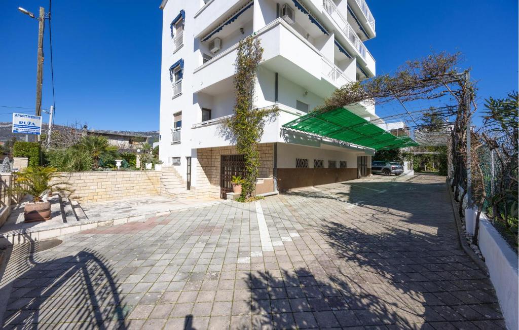 Budova, v ktorej sa apartmán nachádza