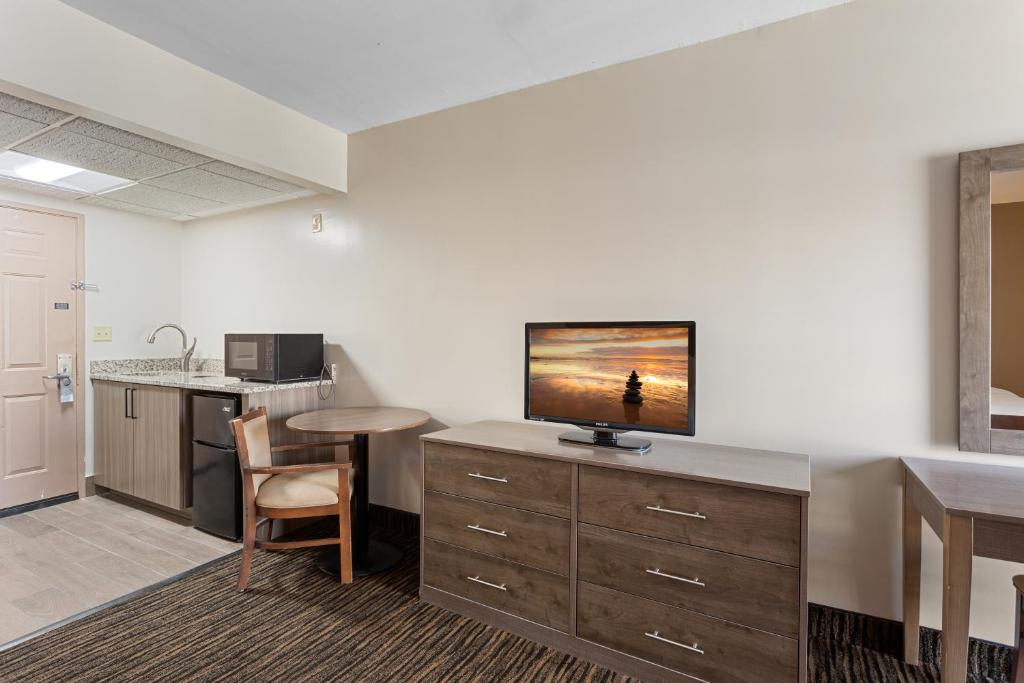 Americana Motor Inn on Boardwalk - Quarto Duplo Deluxe Com Vista Mar Lateral