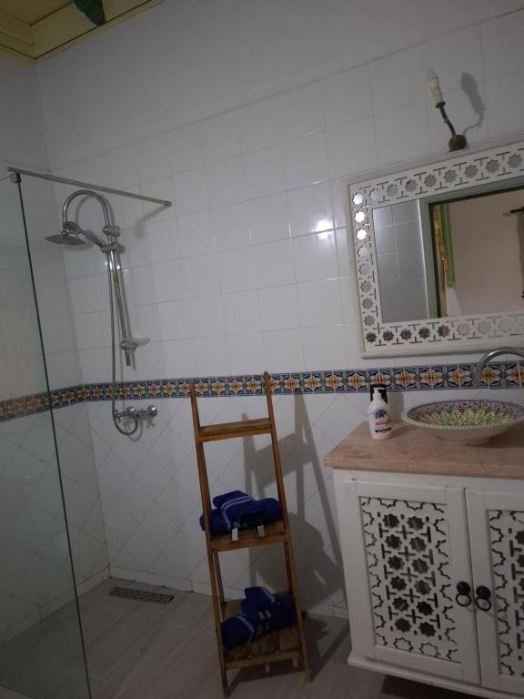 Vannituba majutusasutuses Aziz Medina Hotels