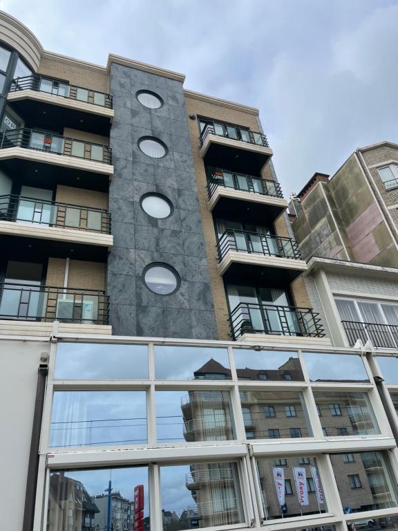 Bangunan di mana terletaknya apartmen