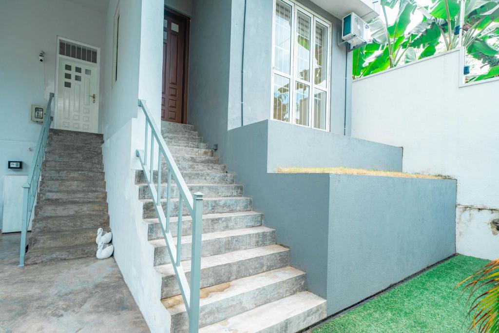 Fotografie z fotogalerie ubytování Spacious Eco House with Garden and Scenic Paddy View Colombo v destinaci Malabe