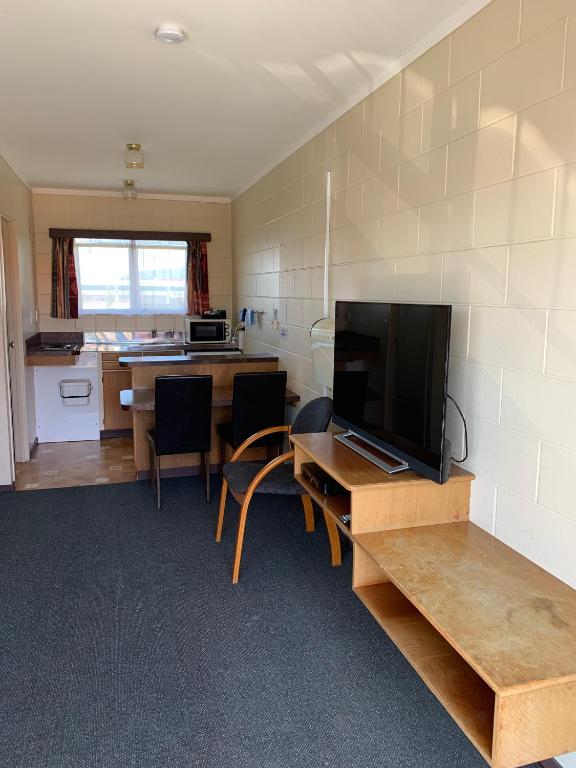 Kuchyň nebo kuchyňský kout v ubytování Wayfarer Motel