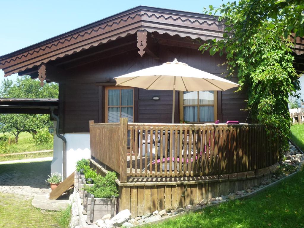 Vonkajšia záhrada v ubytovaní Gästehaus Rosi