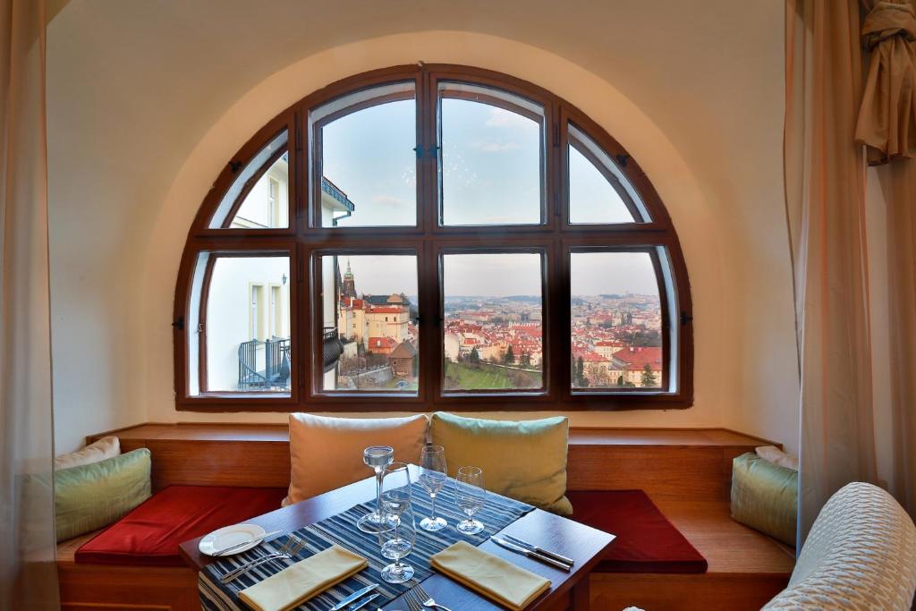 Posezení v ubytování Questenberg Hotel