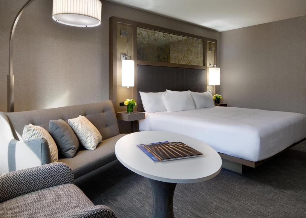Hyatt Regency Boston - Suite With Terrace