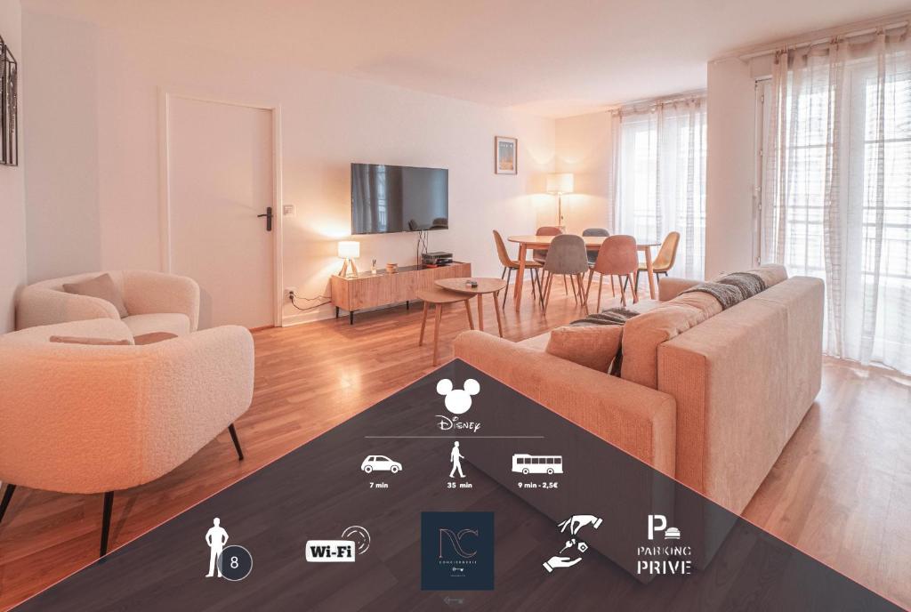 un salon avec un canapé et une table dans l'établissement *Disneyland-Paris* 8pers, Wifi, 2 Parkings, à Serris