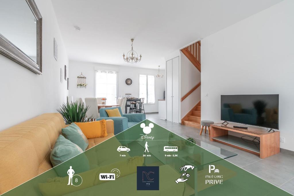 セリにある*Disneyland-Paris* 8 pers, Wifi, Netflix, Parkingのソファとテーブルのあるリビングルーム