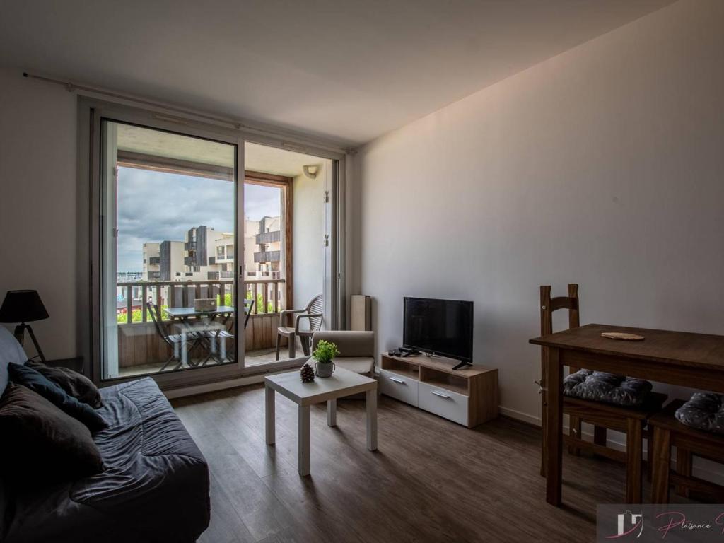 Photo de la galerie de l'établissement Studio meublé, 3 couchages à La Rochelle près plage - FR-1-825-60, à La Rochelle