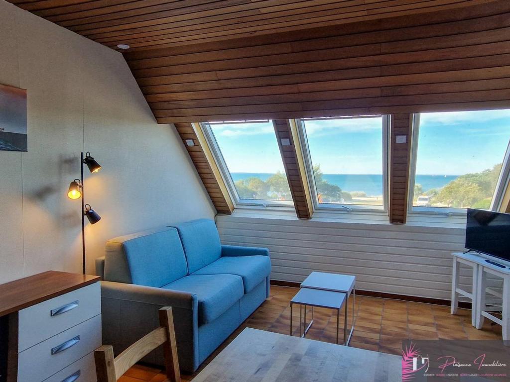 Photo de la galerie de l'établissement Joli studio vue mer, proche plage à La Rochelle - FR-1-825-47, à La Rochelle