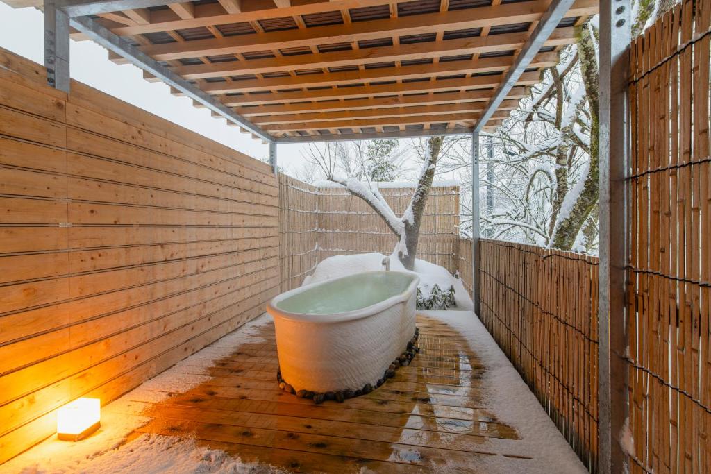 Fotografie z fotogalerie ubytování Onsen and Garden Nana v destinaci Kanazawa