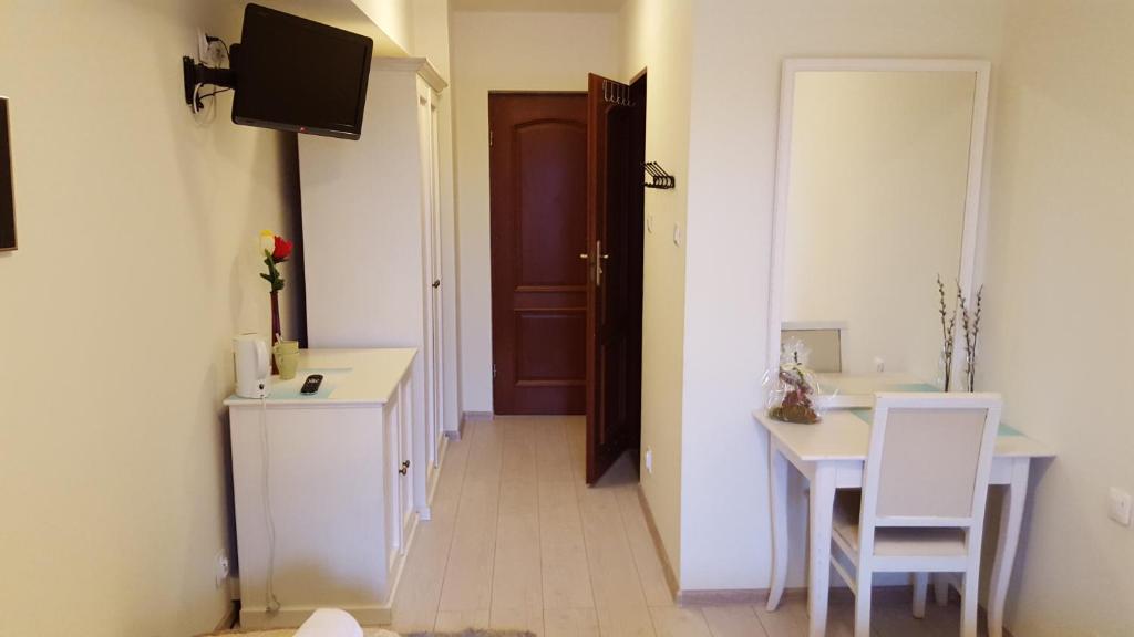 Willa Pod Basztą Restauracja&Wellness - 8