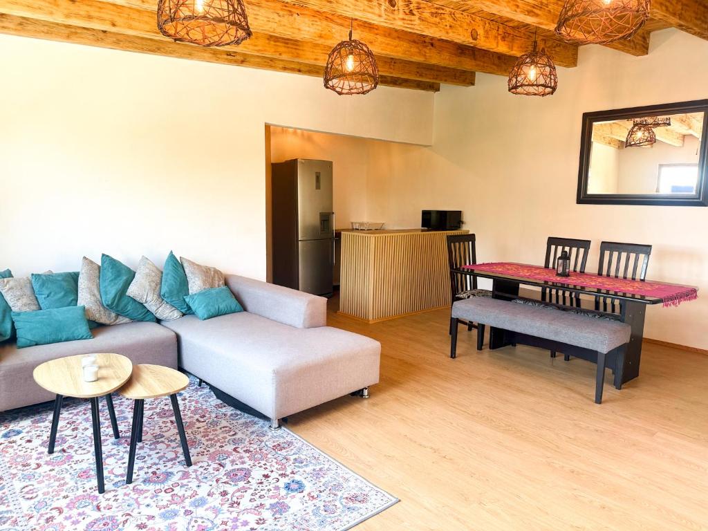 Posezení v ubytování Glamping-Zingo