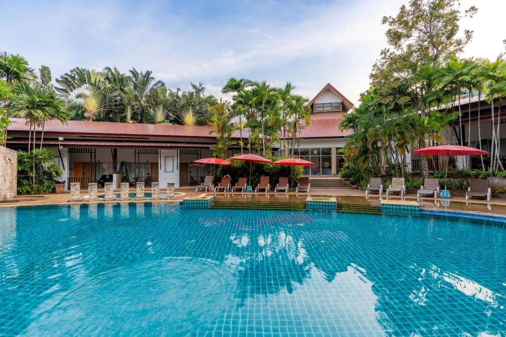 Bazén v ubytování Ao Nang Timber House nebo v jeho okolí