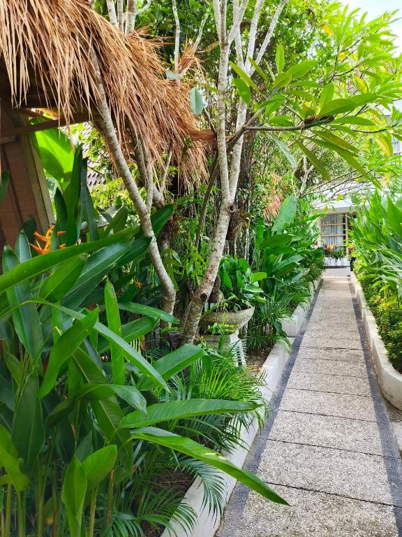 Lavella Villas Kuta Lombok - 8