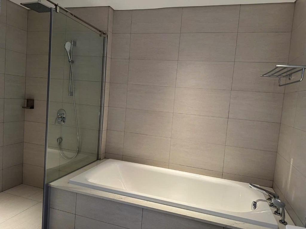 Koupelna v ubytování A La Carte Ha Long Bay - Sea View Apartment