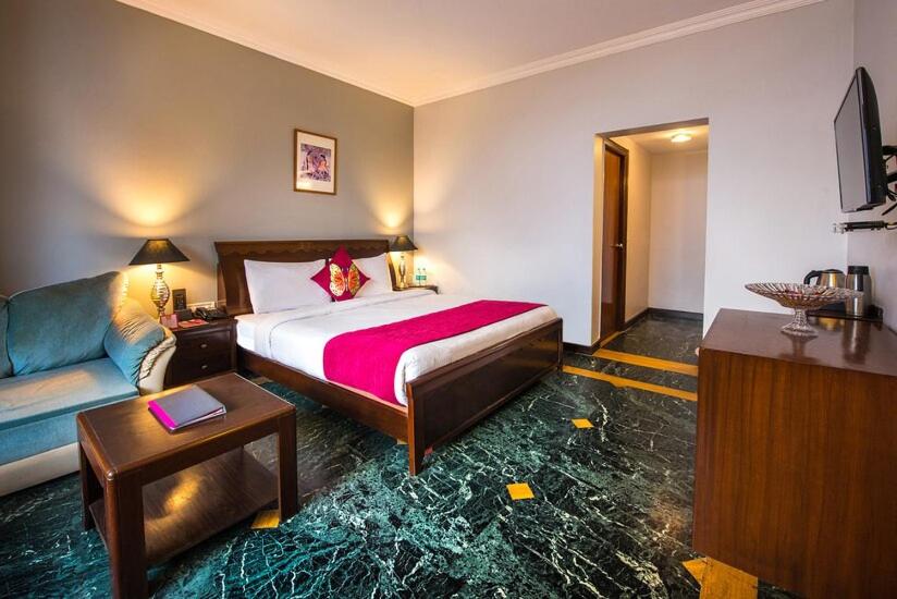 Postel nebo postele na pokoji v ubytování Green N Breeze Resorts Mussoorie