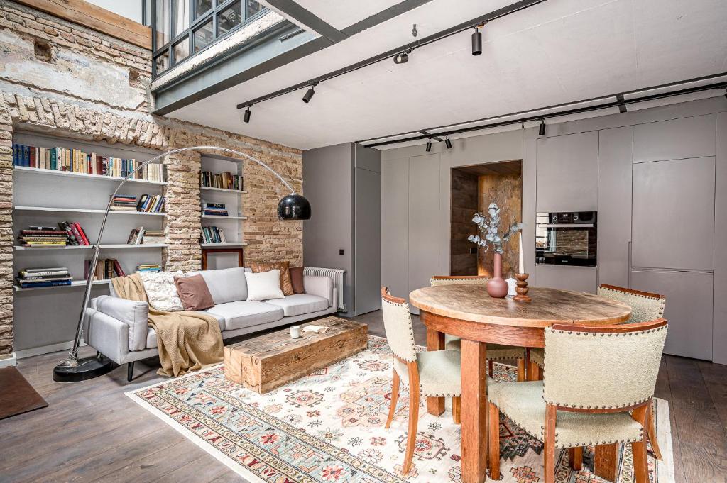 Unique Unesco Heritage Apartment By Reside Baltic Vilnius Updated Photo Inspiration