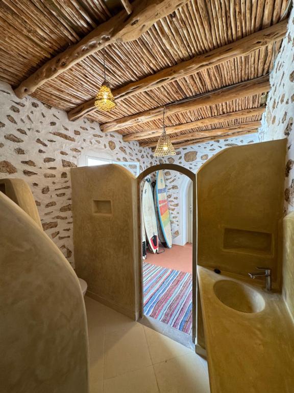 Posezení v ubytování Surf House Lodge