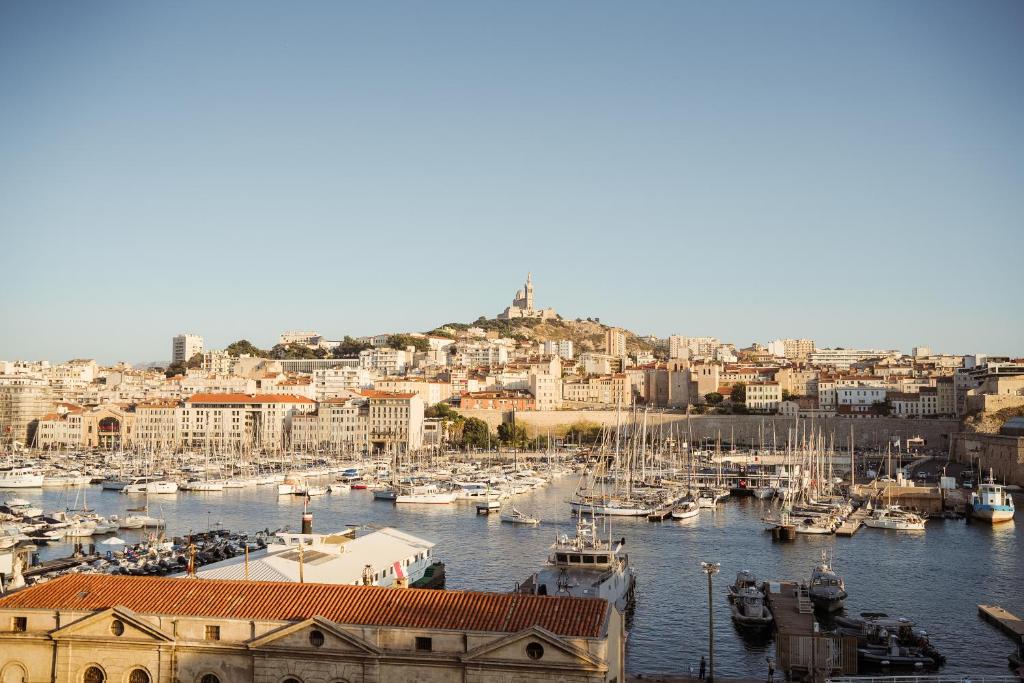 RockyPop Marseille Hôtel - Resim 40