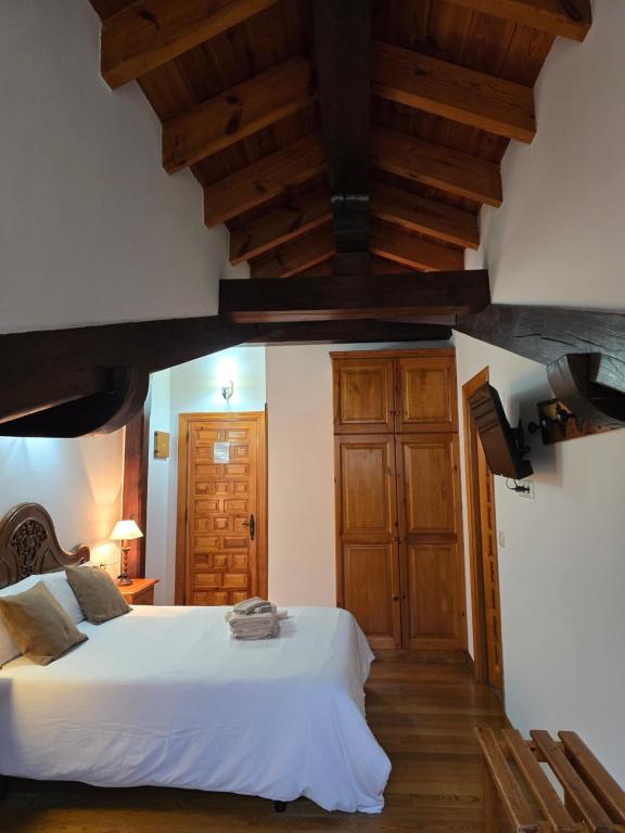 Hotel Rural El Sestil - Dreibettzimmer Mit Bergblick