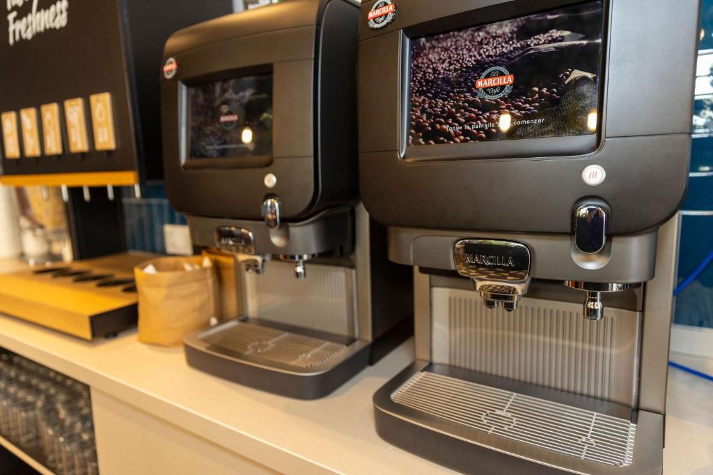 Travelodge Barcelona Poblenou - Resim 19