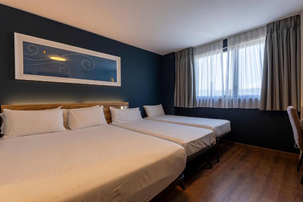 Travelodge Barcelona Poblenou - Resim 22
