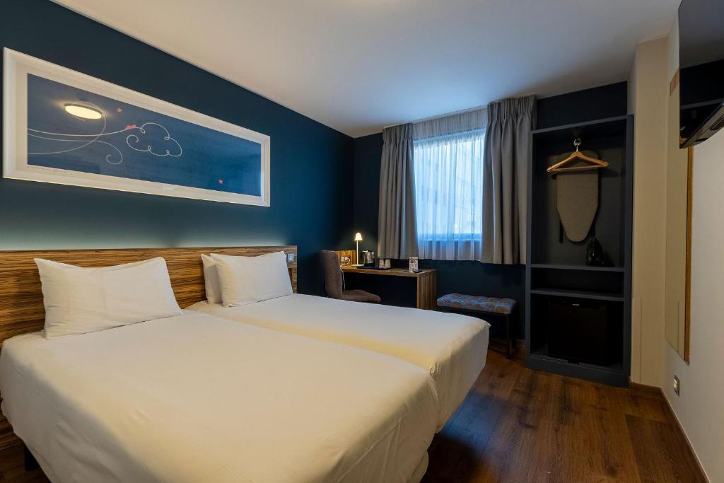 Travelodge Barcelona Poblenou - Resim 30