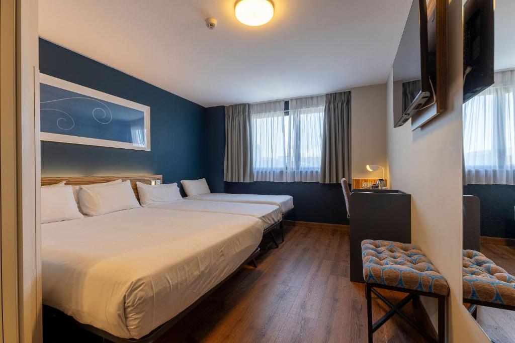 Travelodge Barcelona Poblenou - Resim 44