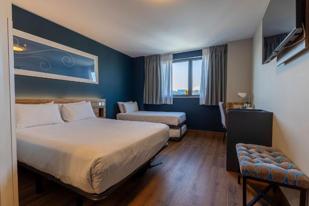 Travelodge Barcelona Poblenou - Resim 45