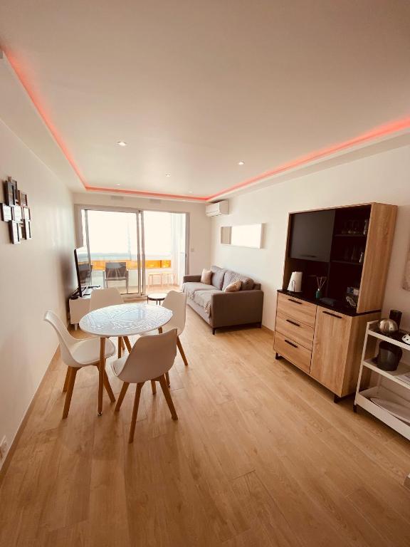 Photo de la galerie de l'établissement Apt Le Rio à Mandelieu la Napoule, à Mandelieu-la-Napoule