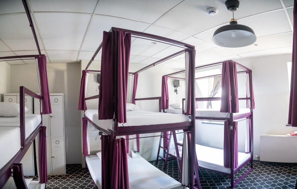 
Bed in 6-Bed Female Dorm Ensuite
