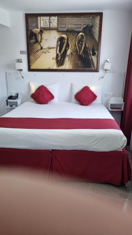Postel nebo postele na pokoji v ubytování Art & Wine Boutique Hotel