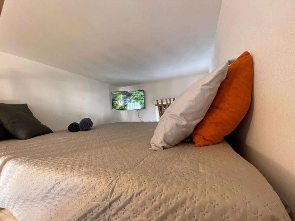 Postel nebo postele na pokoji v ubytování Salesiani rooms