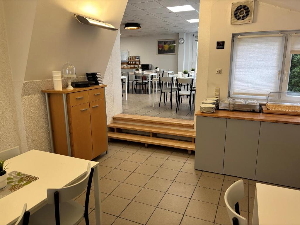 Kuchyň nebo kuchyňský kout v ubytování Motel Drei König- Ihr Transithotel