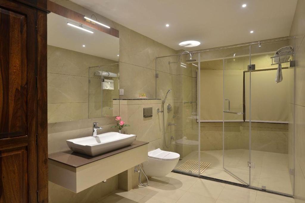 Koupelna v ubytování Hotel Chandra Raj Mahal
