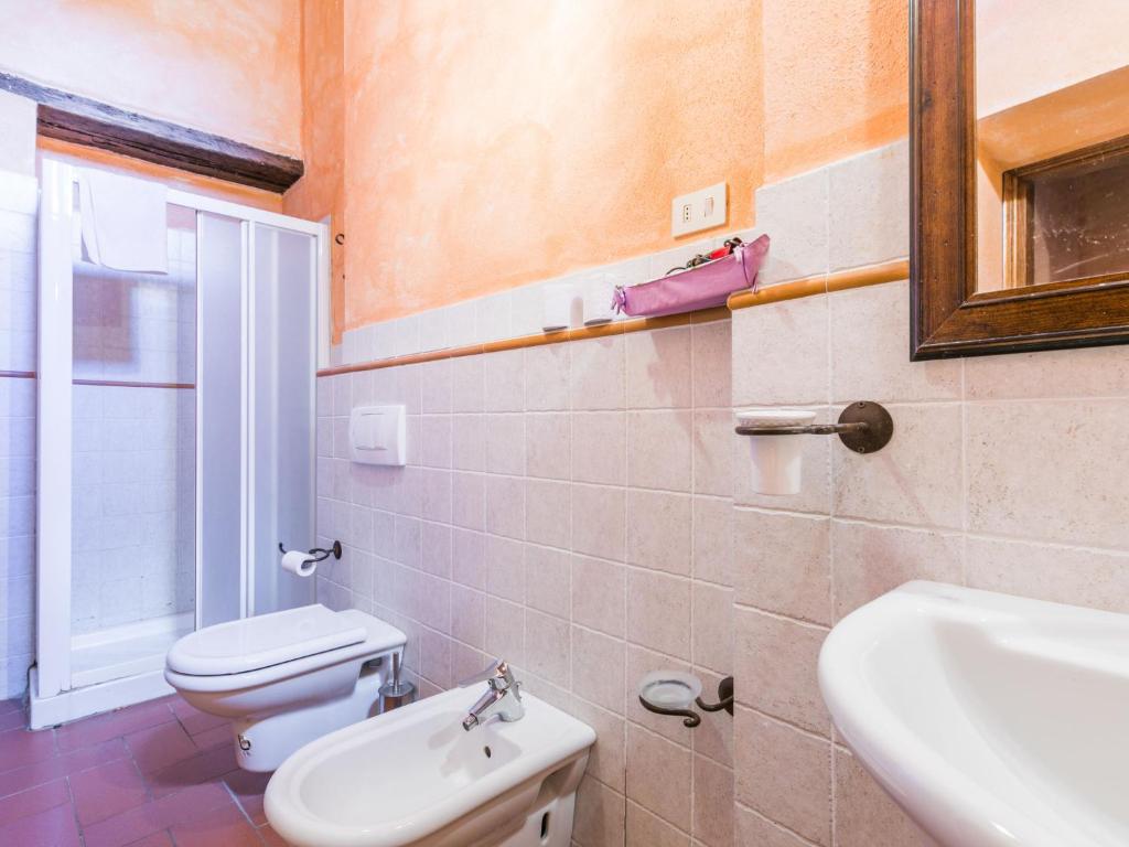 Koupelna v ubytování Apartment La Loggia by Interhome