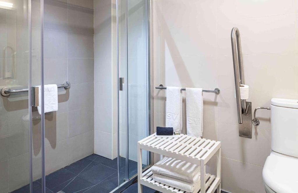 Suites Viena Plaza de España - Resim 37