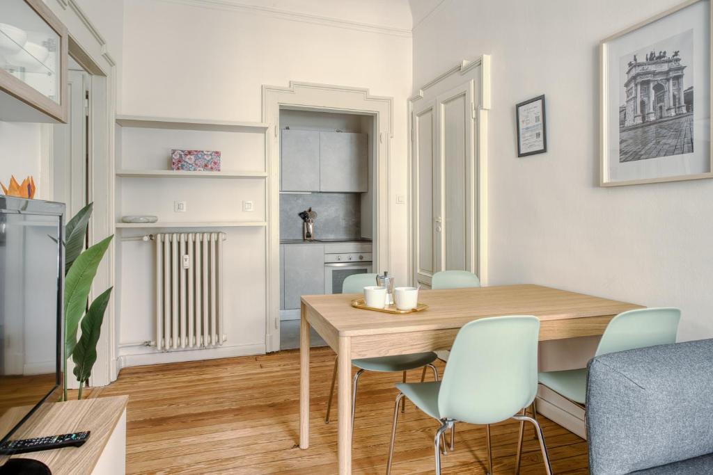 JOIVY Classy apartment near Duomo di Milano