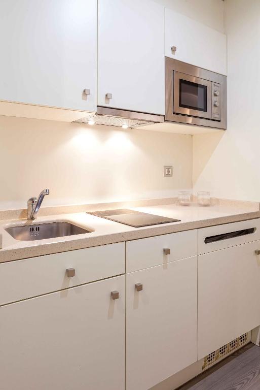 Suites Viena Plaza de España - 10