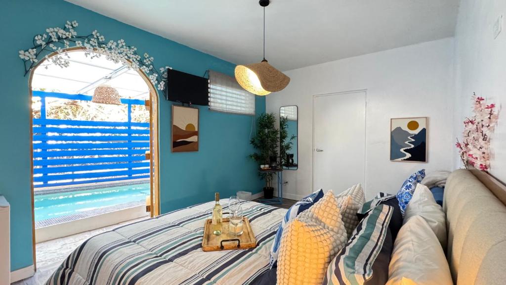 Bazén v ubytování Parguera Beach Club & Hotel nebo v jeho okolí