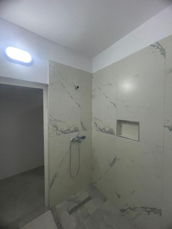 Koupelna v ubytování Alessio Rooms Kruja