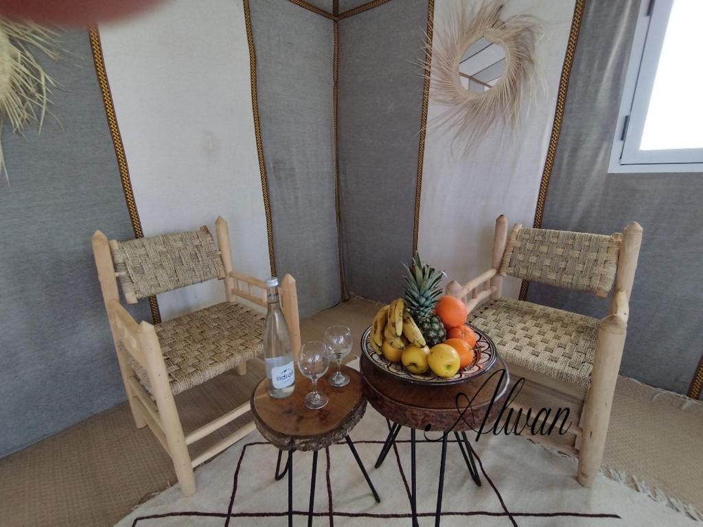 Jídlo v luxury tent nebo okolí