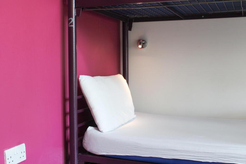 Safestay London Elephant & Castle photo