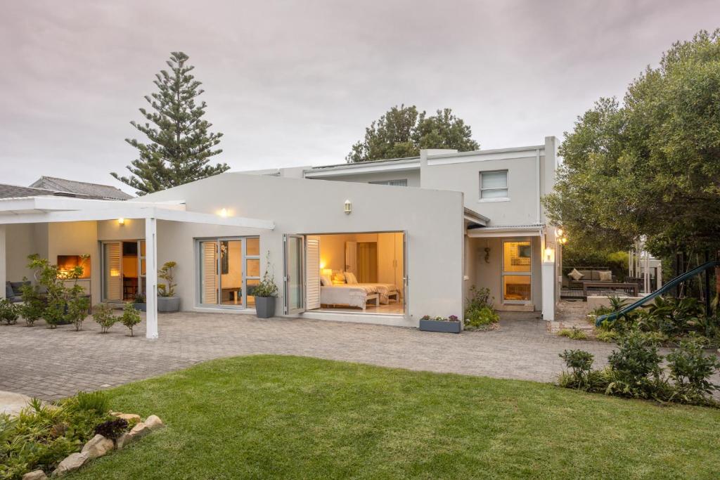 Κήπος έξω από το Tuis en Tevrede - 2 Bedroom Flat