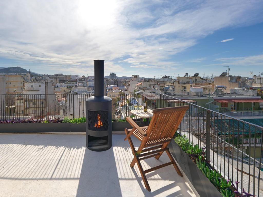 Athens at your feet - Modern Loft with a view